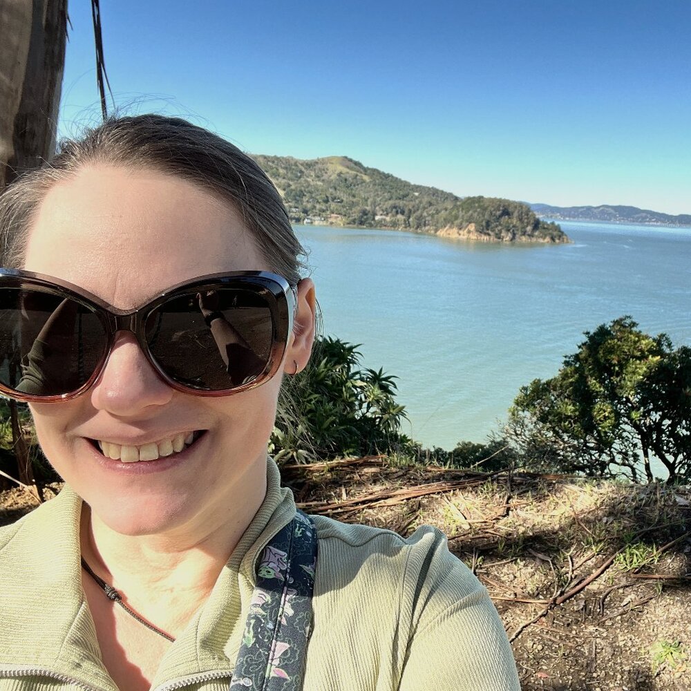 Meet your Posher, Jennifer